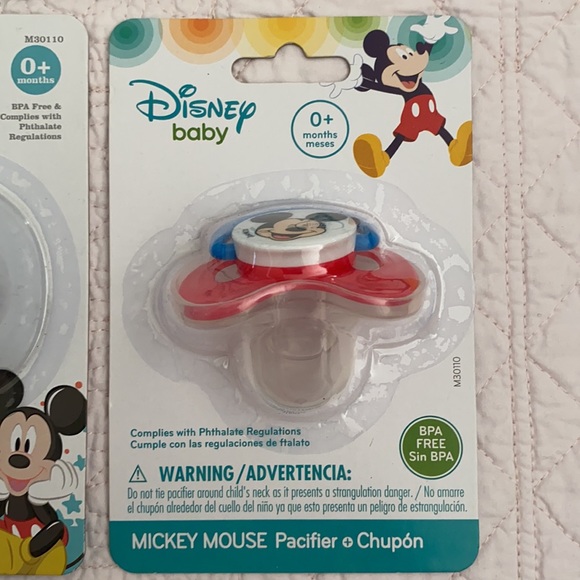 {NWT} Disney | Disney Baby Mickey Mouse Pacifier Set & Holder BPA Free 0+ Months - Picture 7 of 13